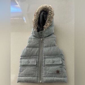 Janie and Jack Gray Hooded Puffer Vest with Faux Fur Trim-Size 12-18 Months